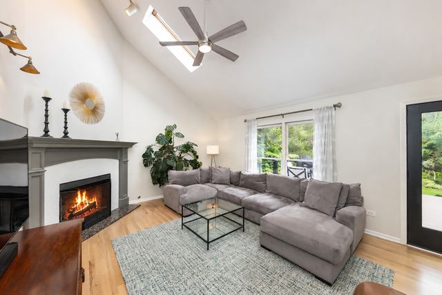 5419 Grand Avenue, Downers Grove, IL 60515
