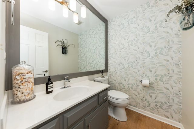 5419 Grand Avenue, Downers Grove, IL 60515