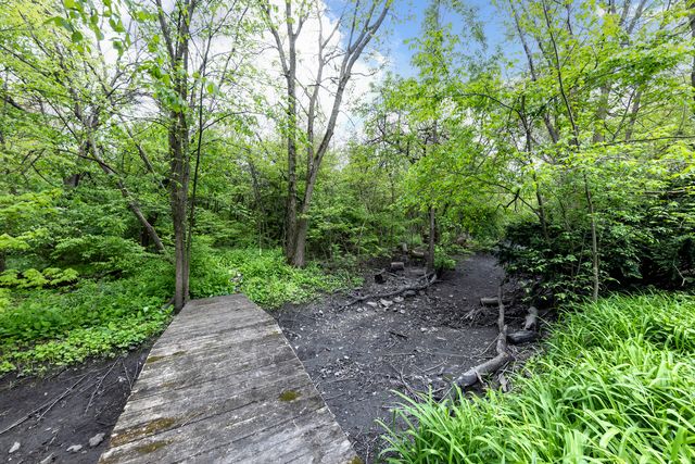 5419 Grand Avenue, Downers Grove, IL 60515