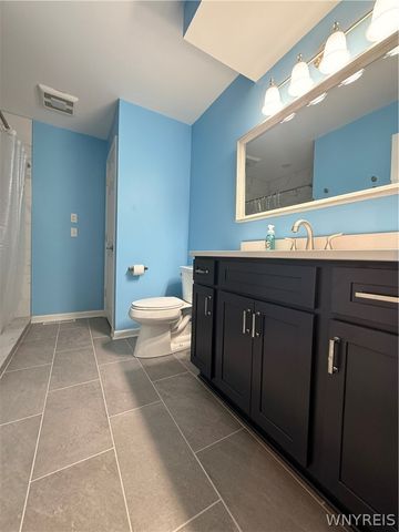24 Sugar Berry Lane, Amherst, NY 14221