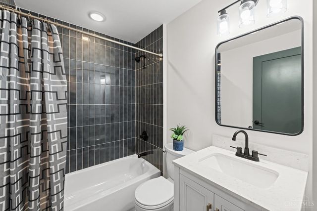 6750 Elbrook Avenue, Amberley, OH 45237