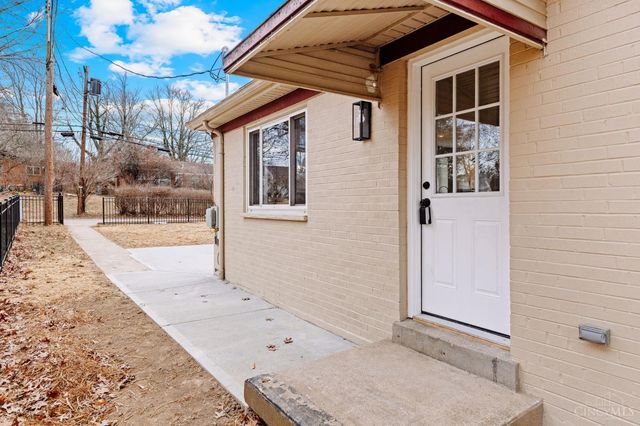 6750 Elbrook Avenue, Amberley, OH 45237