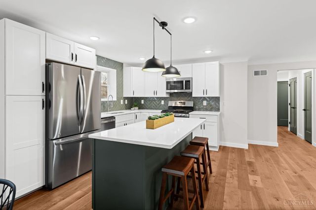 6750 Elbrook Avenue, Amberley, OH 45237