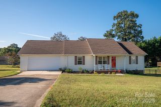 1371 Millrace Drive, Conover, NC 28613