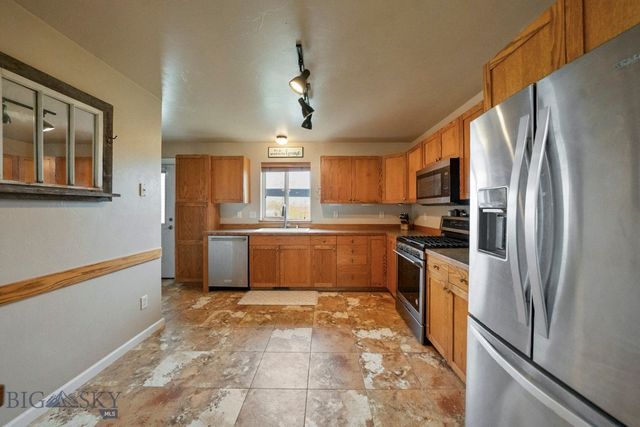 174 Heidi Lane, Belgrade, MT 59714