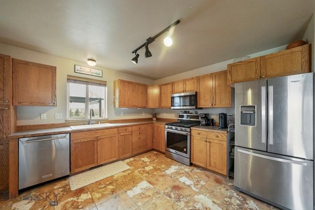 174 Heidi Lane, Belgrade, MT 59714