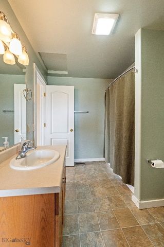 174 Heidi Lane, Belgrade, MT 59714