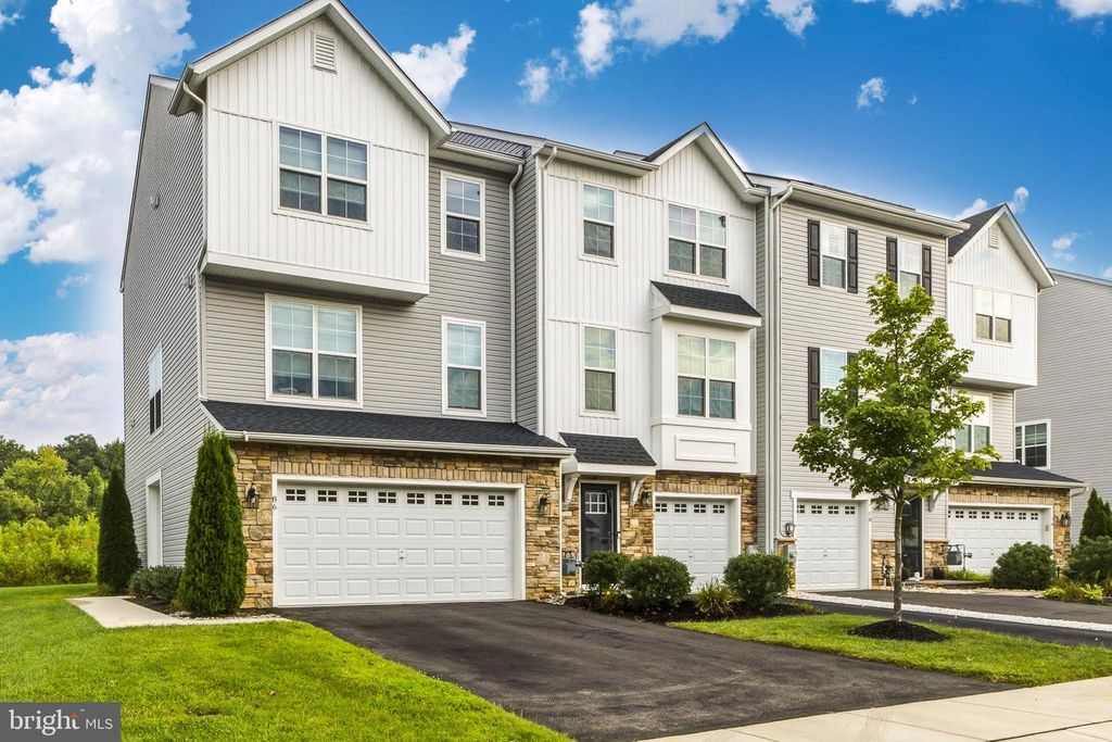 86 AVIARY RD, WEST DEPTFORD, NJ 08086 — exterior
