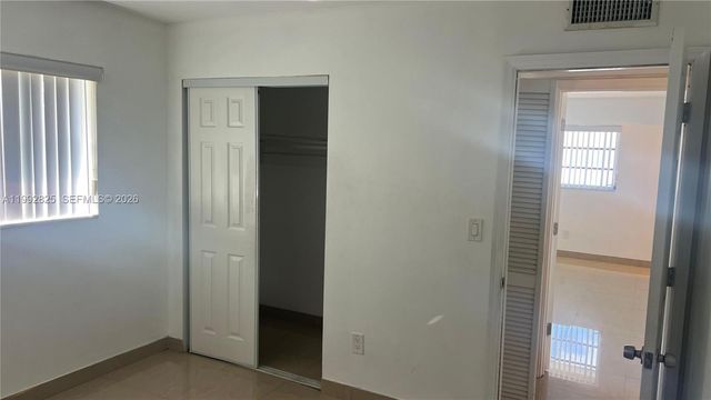 15205 NE 6th Ave D301, Miami, FL 33162
