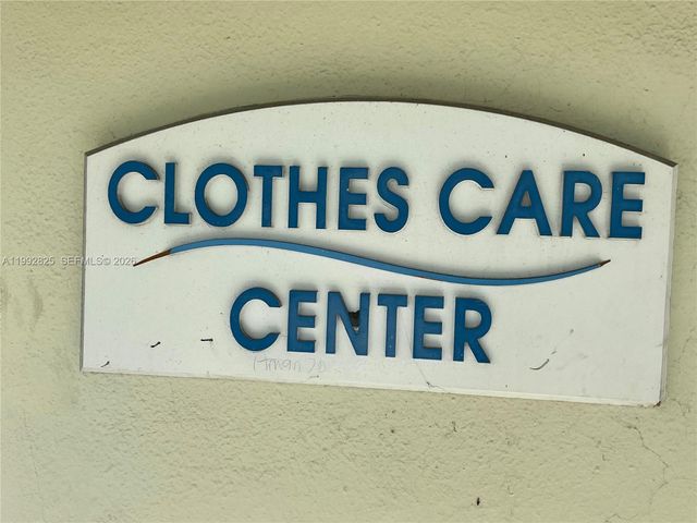 15205 NE 6th Ave D301, Miami, FL 33162