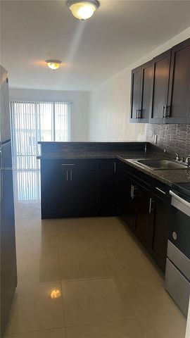 15205 NE 6th Ave D301, Miami, FL 33162