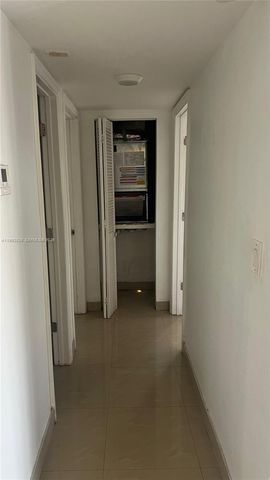 15205 NE 6th Ave D301, Miami, FL 33162