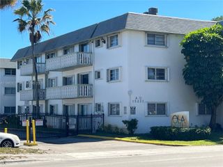 15205 NE 6th Ave D301, Miami, FL 33162