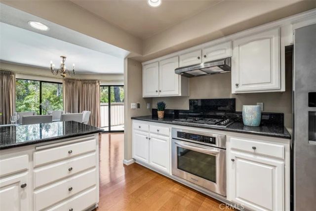 2 Rocky Glen, Irvine, CA 92603