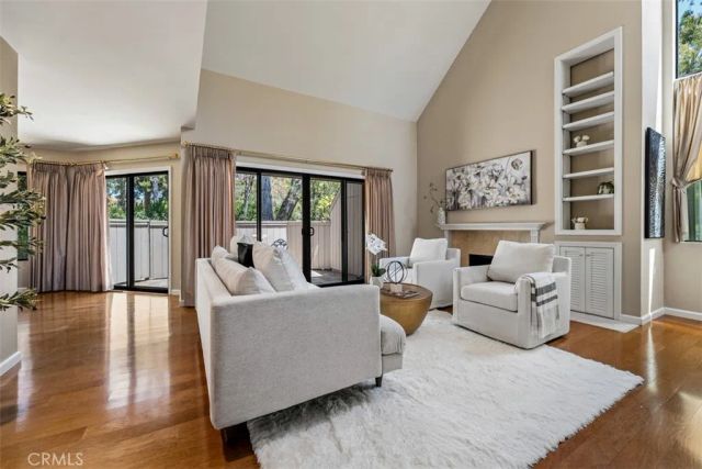 2 Rocky Glen, Irvine, CA 92603