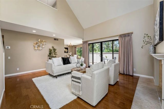 2 Rocky Glen, Irvine, CA 92603