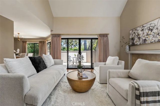 2 Rocky Glen, Irvine, CA 92603