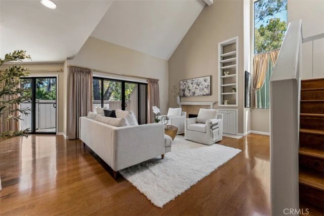 2 Rocky Glen, Irvine, CA 92603