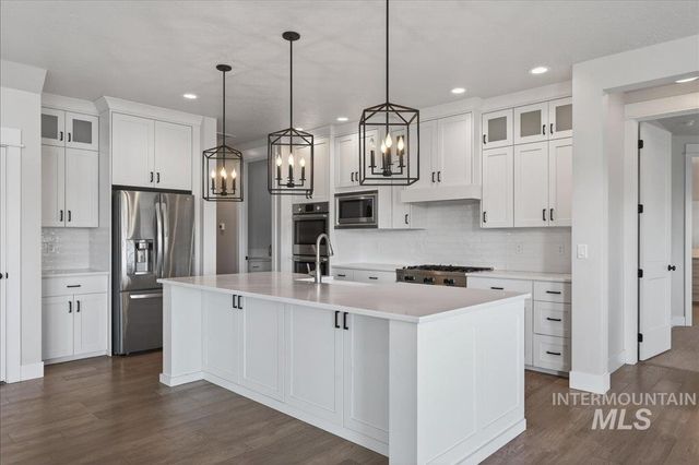 604 S Rivermist Ave, Star, ID 83669