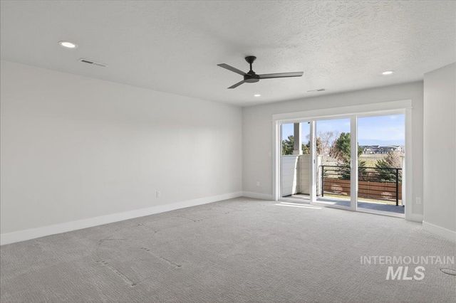 604 S Rivermist Ave, Star, ID 83669