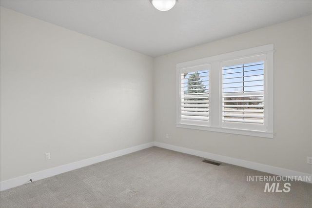 604 S Rivermist Ave, Star, ID 83669