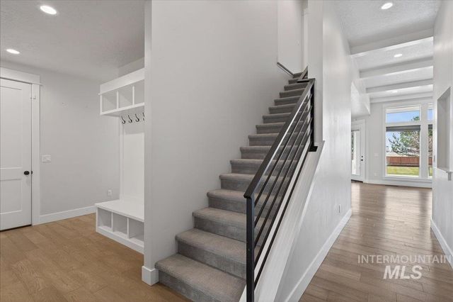 604 S Rivermist Ave, Star, ID 83669