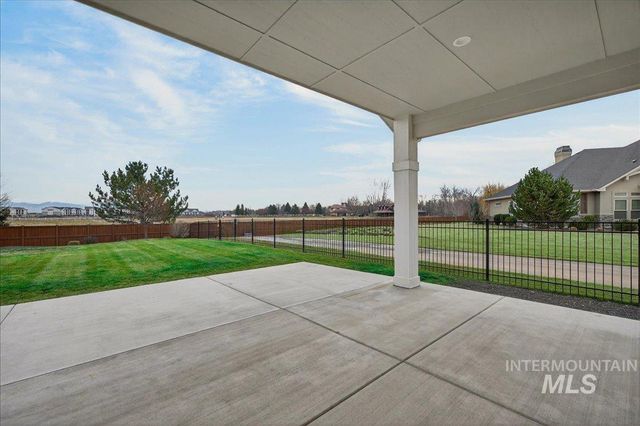 604 S Rivermist Ave, Star, ID 83669