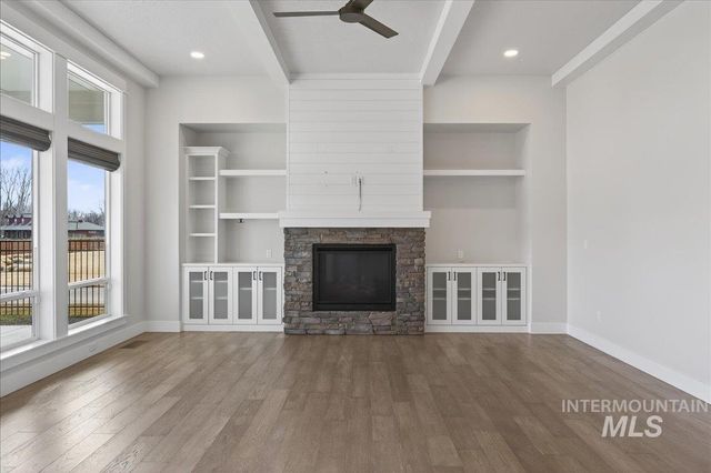 604 S Rivermist Ave, Star, ID 83669