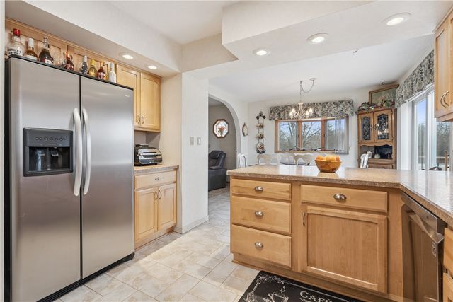 5467 27th Avenue, Vinton, IA 52349