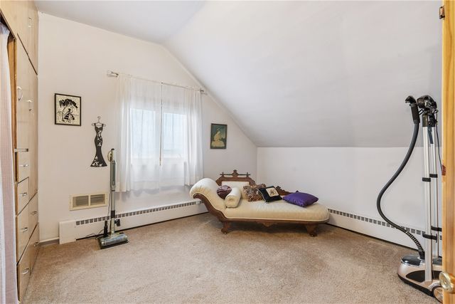 5467 27th Avenue, Vinton, IA 52349