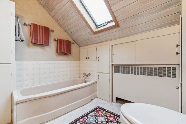 5467 27th Avenue, Vinton, IA 52349