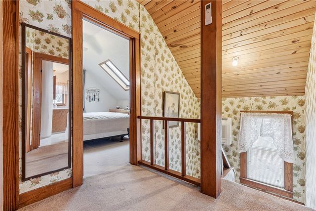 5467 27th Avenue, Vinton, IA 52349