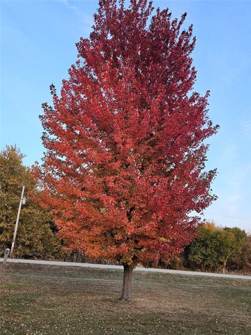 5467 27th Avenue, Vinton, IA 52349