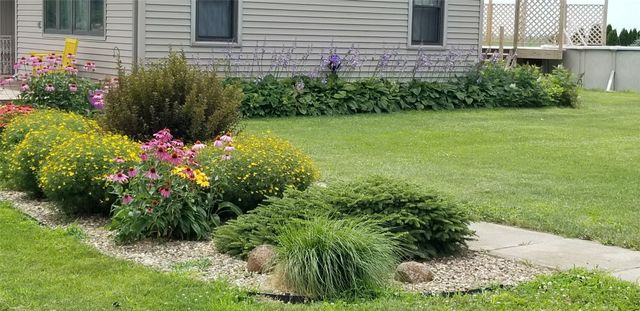 5467 27th Avenue, Vinton, IA 52349