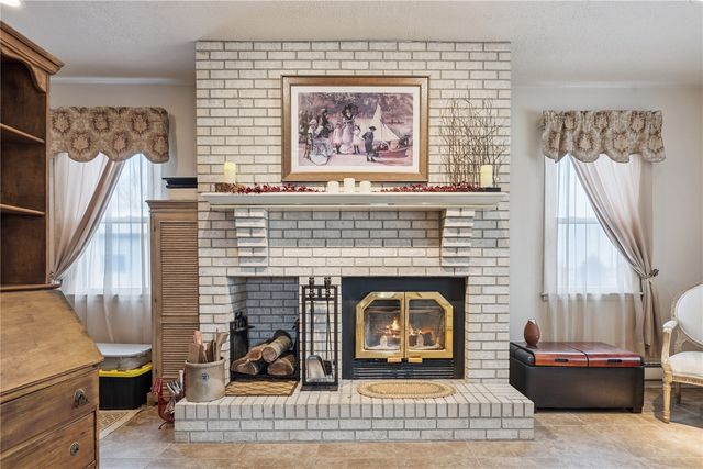 5467 27th Avenue, Vinton, IA 52349