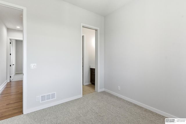 3513 S 219th Street, Omaha, NE 68022