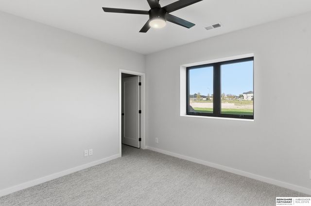 3513 S 219th Street, Omaha, NE 68022