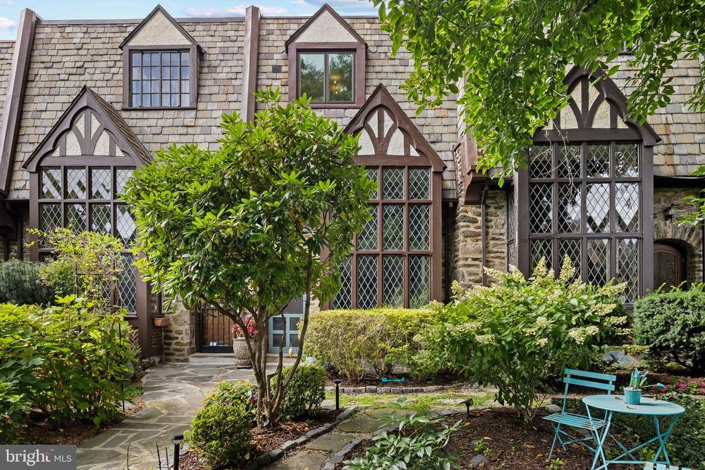 3441 MIDVALE AVE, PHILADELPHIA, PA 19129 — exterior