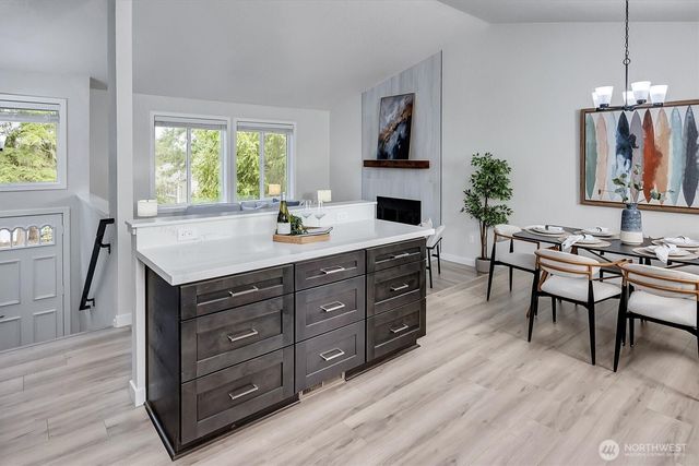 16233 NE 107th Ct., Redmond, WA 98052