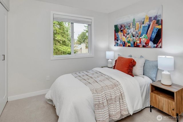 16233 NE 107th Ct., Redmond, WA 98052