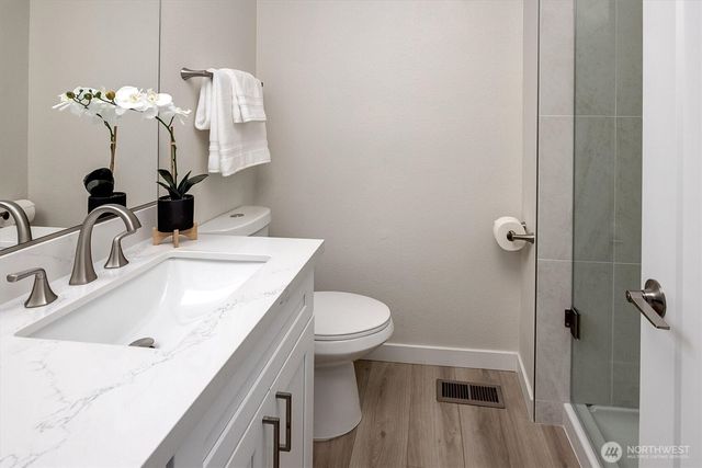 16233 NE 107th Ct., Redmond, WA 98052