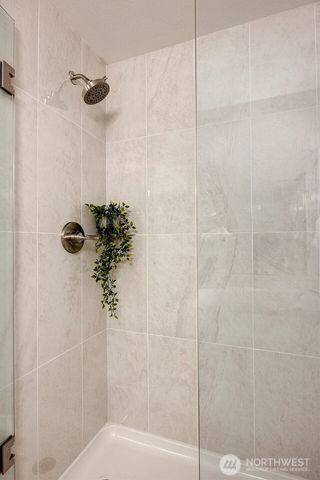 16233 NE 107th Ct., Redmond, WA 98052