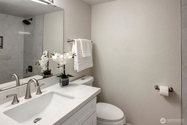 16233 NE 107th Ct., Redmond, WA 98052