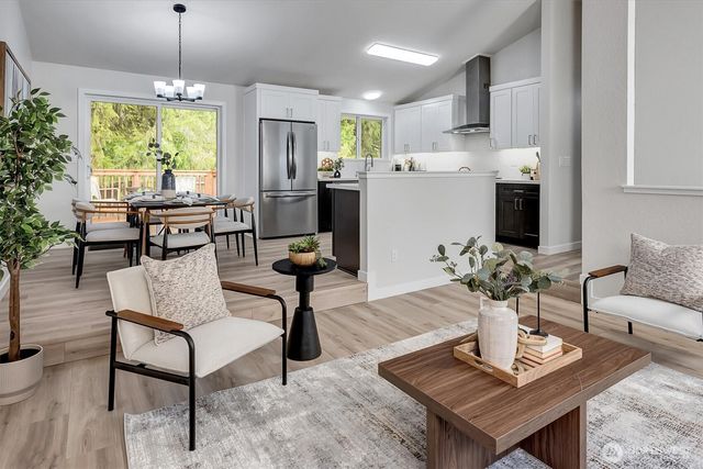 16233 NE 107th Ct., Redmond, WA 98052