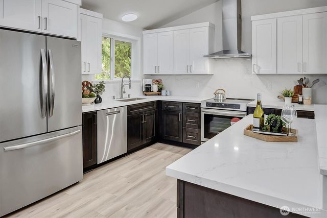 16233 NE 107th Ct., Redmond, WA 98052