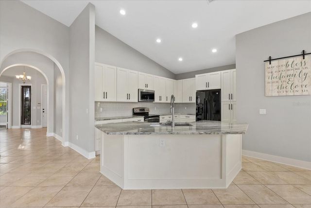 6634 38TH STREET E, Sarasota, FL 34243