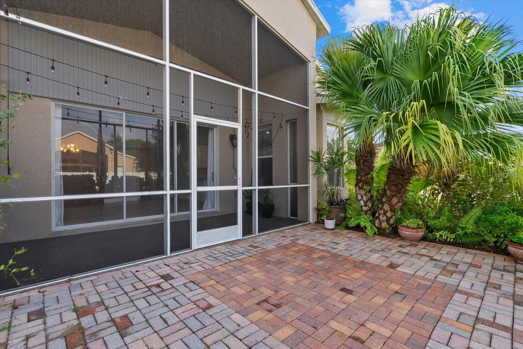 Image 38 of property listing at 6634 38TH STREET E, Sarasota, FL 34243