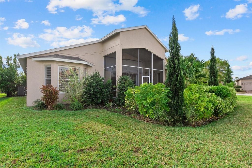 Image 40 of property listing at 6634 38TH STREET E, Sarasota, FL 34243