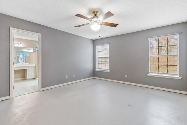 296 Deer Creek Drive, Cabot, AR 72023