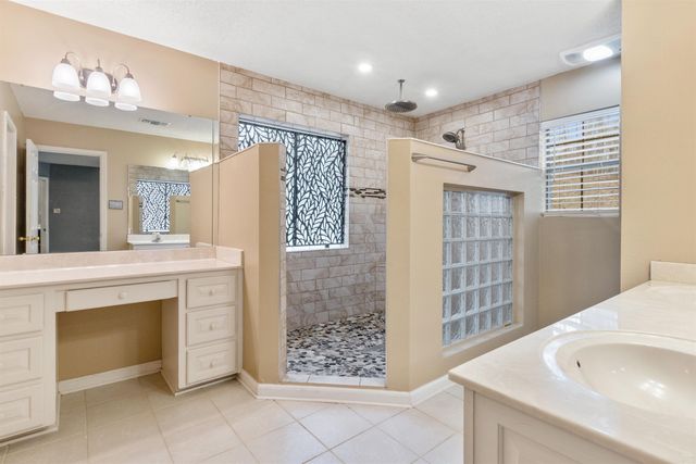 296 Deer Creek Drive, Cabot, AR 72023